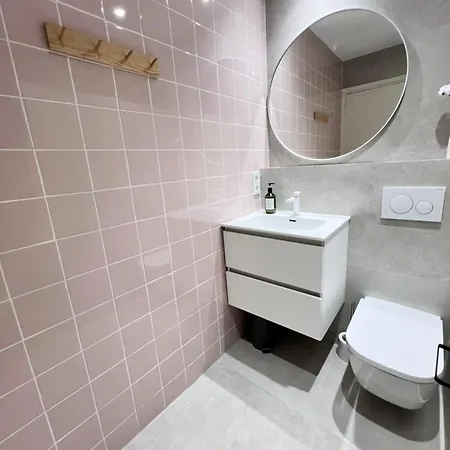 3 Apartment, 500m To Beach, Swimming Pool, Terrace Apartment *
