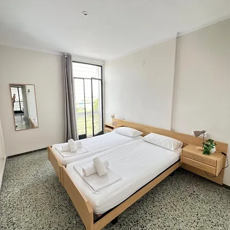 3 Apartment, 500m To Beach, Swimming Pool, Terrace *