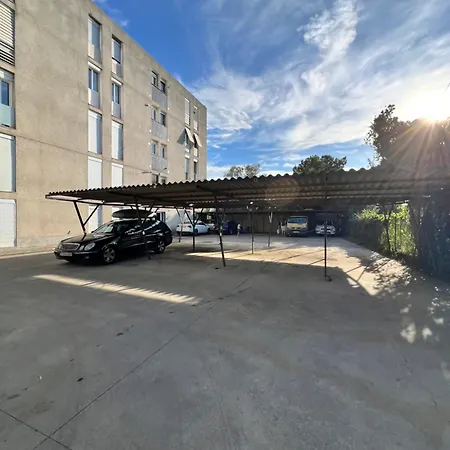 3 Apartment, 500m To Beach, Swimming Pool, Terrace